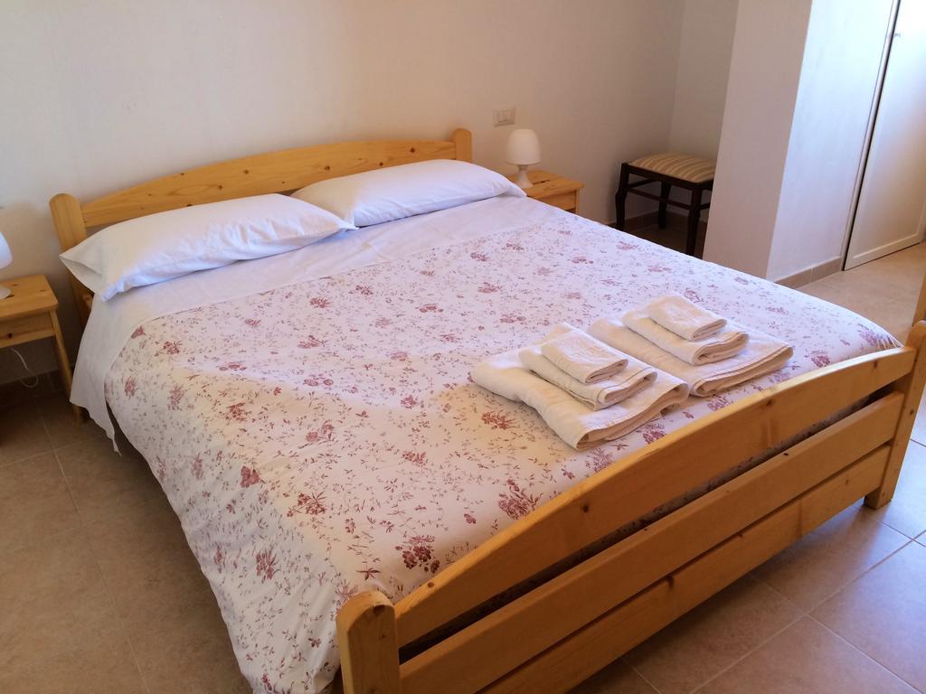 Marco Polo Casa Vacanze Pollina Zimmer foto